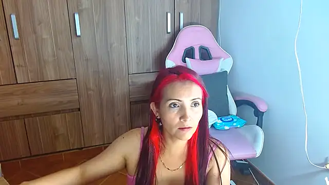 ivy_moons webcam