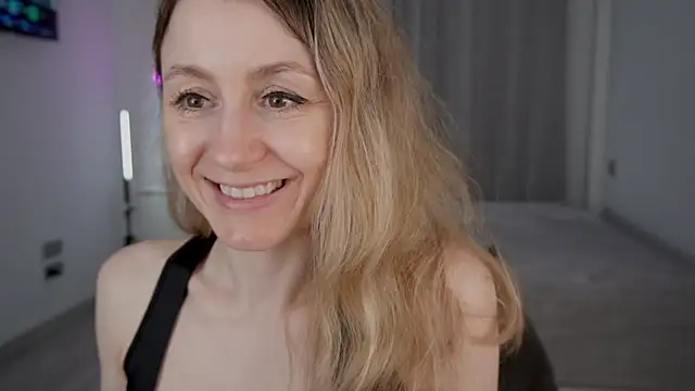 __Milana____ webcam