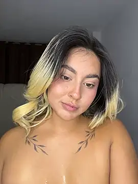 Elina_Hills webcam