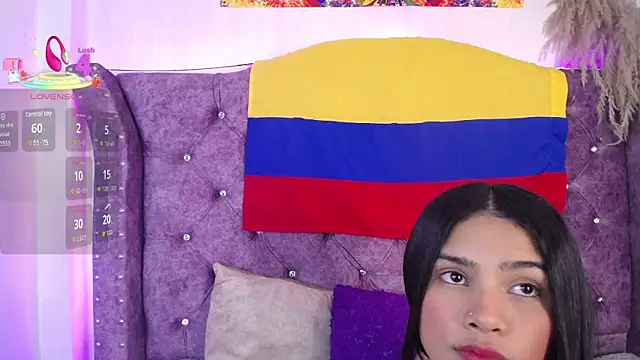 Violet_Collins1 webcam