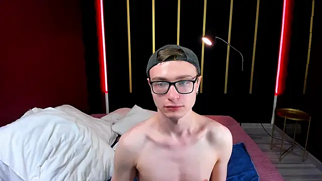 Emmit_Barker webcam
