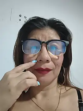 fire_mommy webcam