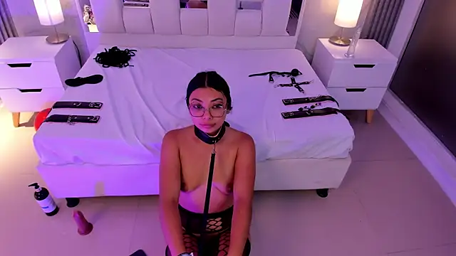 Lana_Hard_As webcam