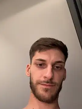 skinnytwink2008 webcam