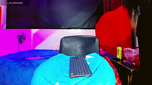 Britany_montiel webcam