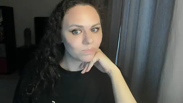 MollyCheiz webcam