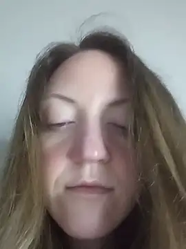 KattyLuuu live cam on StripChat