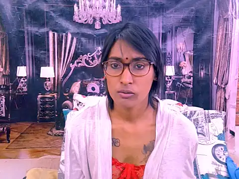 IndianRebel4u2Luv webcam