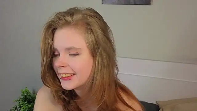 JulietteRain live cam on StripChat