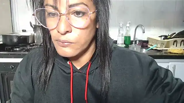 kateleyagrey live cam on StripChat
