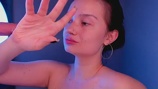 bitchpeace_ live cam on StripChat