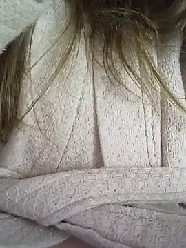 KattyLuuu live cam on StripChat