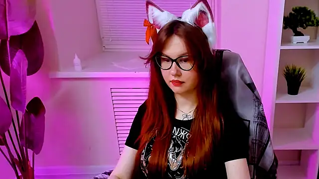 CarolGiggly webcam