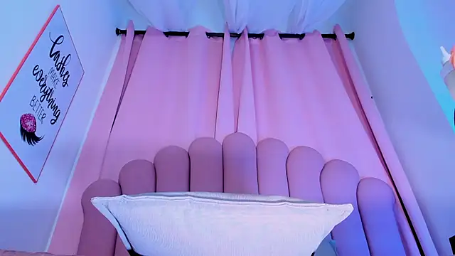 NicoleMadrird webcam