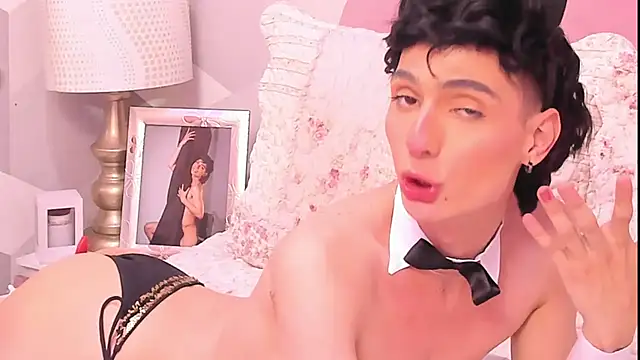 KylieMonnett webcam