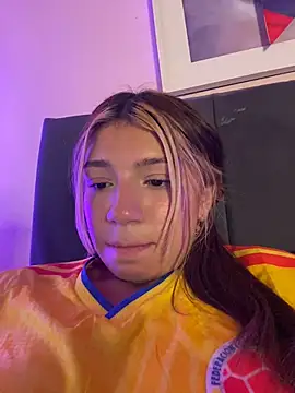 Isabella18_pink webcam