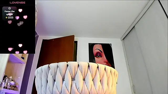 REAL_SCARLETBRIGHT webcam