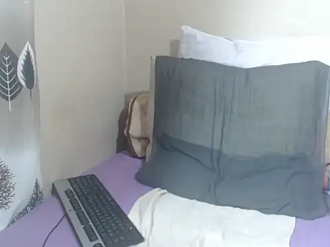 BadGirlMona webcam