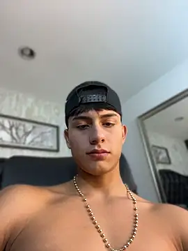 Lander_Cruz's live cam