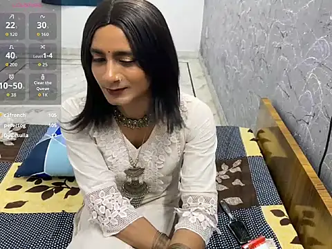 LuvLayla webcam