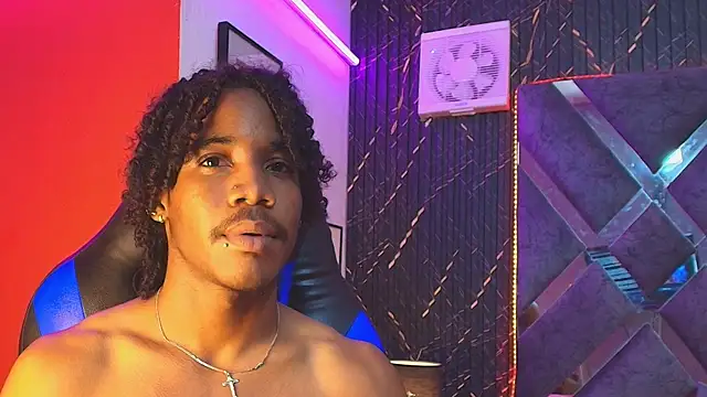 axel_silva4 live cam on StripChat