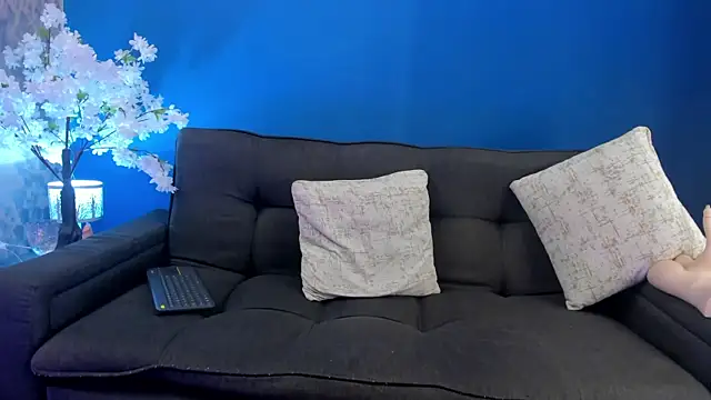 BellaMarieX live cam on StripChat