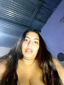 xandra252 live cam on StripChat