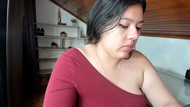 LinaBrowm webcam
