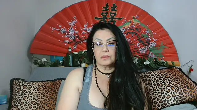 --I3lue_I3utterfly-- live cam on StripChat