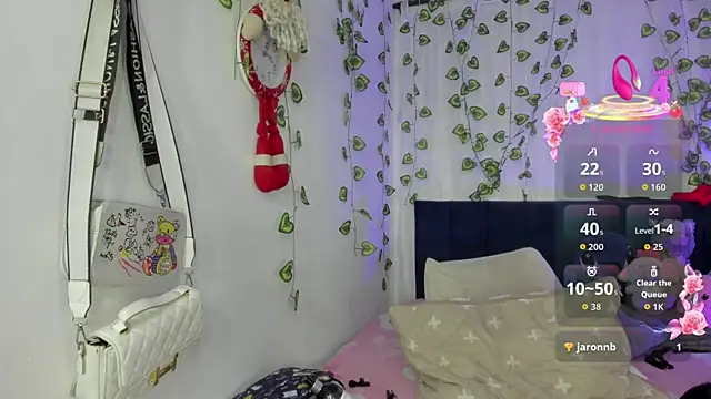 EmiliaRose_ live cam on StripChat