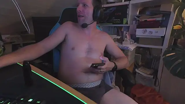 69KinkyCoupleCH webcam