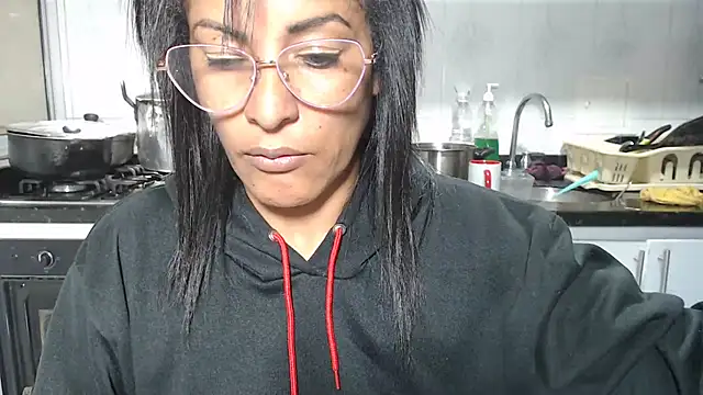kateleyagrey live cam on StripChat