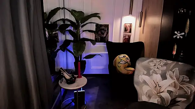 YolandaKiss webcam