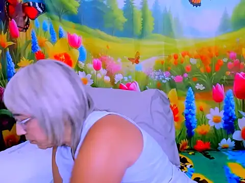 indianroxy webcam