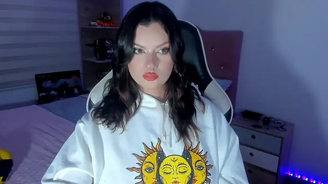 OphelianaRose33 live cam on StripChat