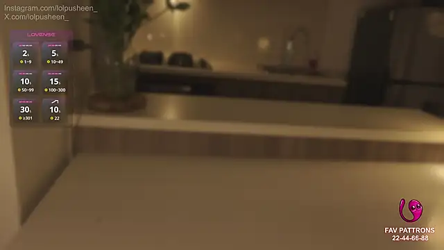 JulietteDee webcam