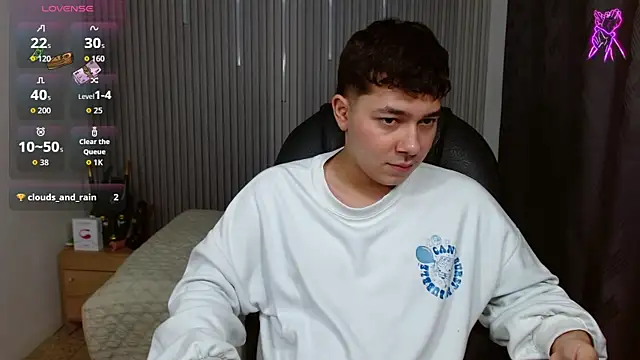 julian_smith21 (M twink) - flash cock