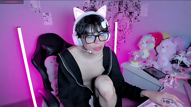 sakura_kitty_ (M twink) - play with ass in doggy