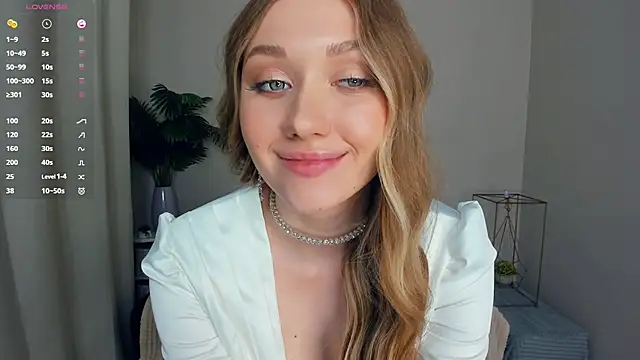 ThanhBuerger live cam on StripChat