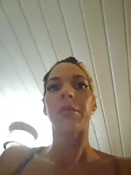lil_jiggly webcam