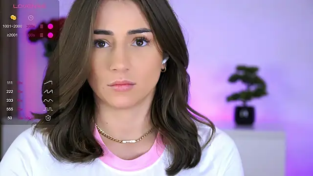 AishaSins webcam