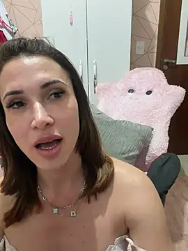 Irresistible24 webcam