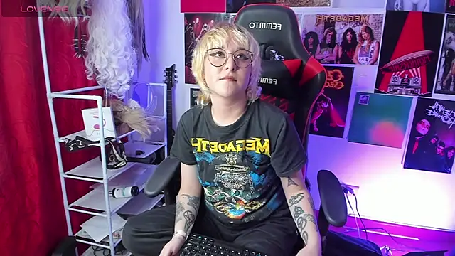 mistresscrowley666 webcam