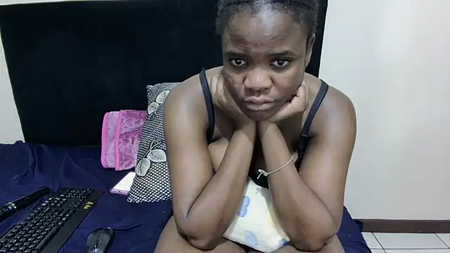 SweetTitties21 webcam