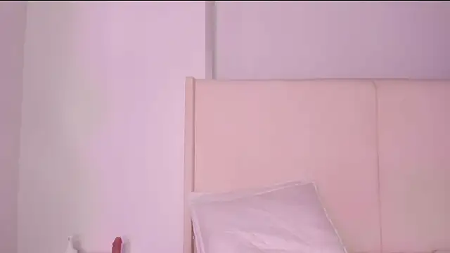 Sofi_glow live cam on StripChat