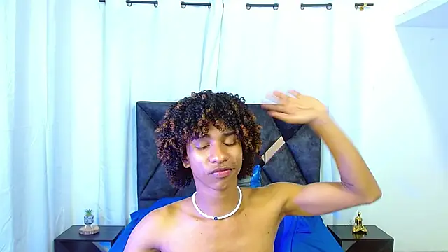 angelll18_ webcam