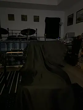 GeetarLuvver webcam