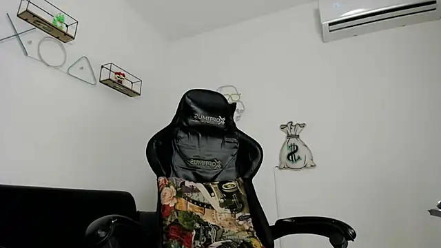 Jax_Nova webcam