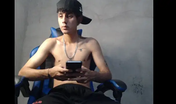 Garu_hot19 webcam