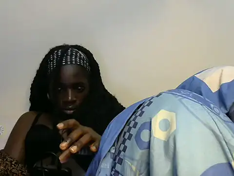 Naughty_Bellah webcam